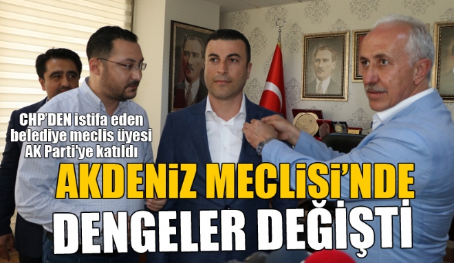Mersin'de yaklak 1.5 ay nce partisinden istifa eden Akdeniz Belediyesi'nin CHP'li eski belediye meclis yesi Sleyman Kahraman, trenle AK Parti'ye katld. 